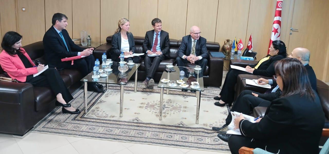 وزيرة المالية وسفير الإتحاد الأوروبي يتدارسان برامج التعاون للفترة القادمة